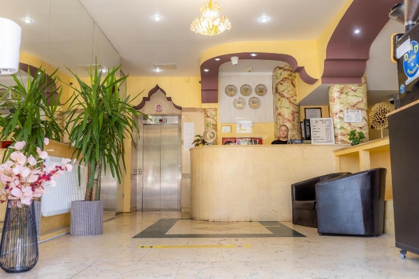 Hotel Sir Lujerului image 3